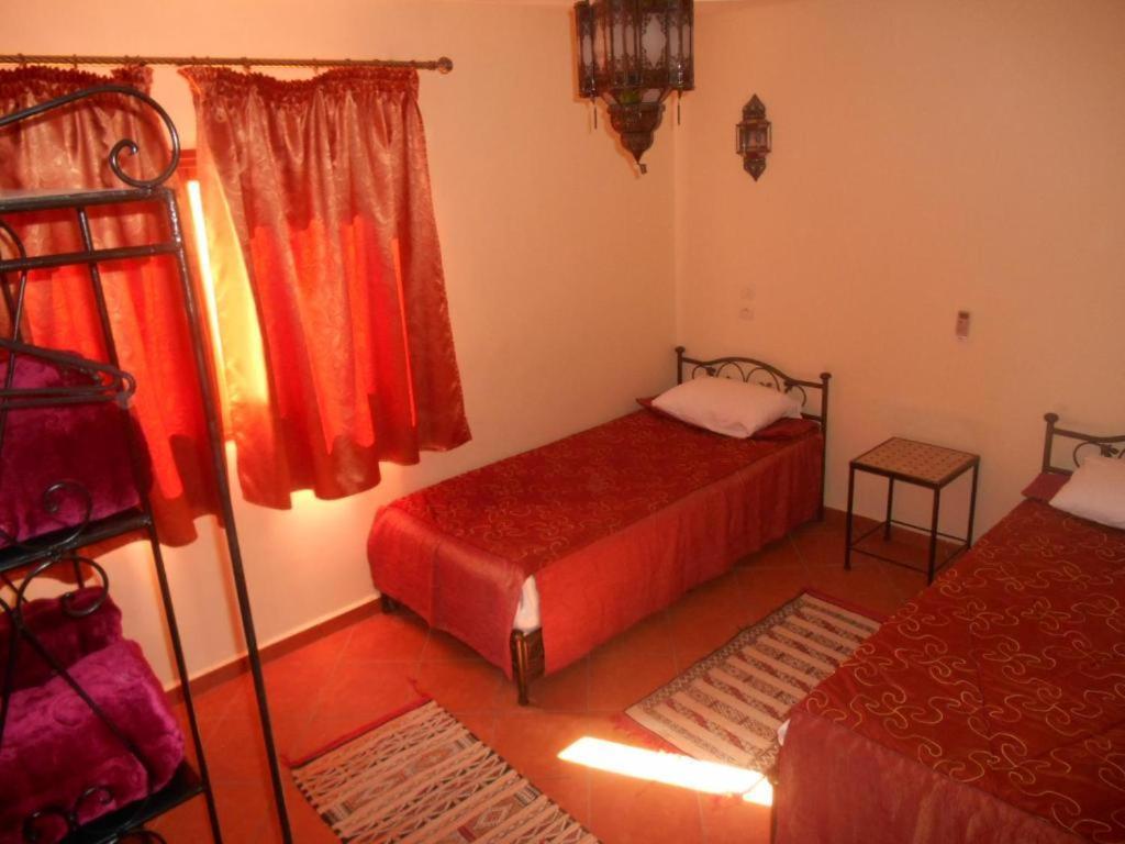 Click Excursions Tafraoute Hotel Taddart Bagian luar foto