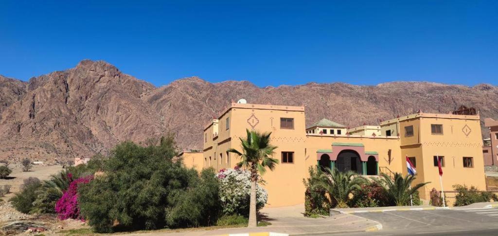Click Excursions Tafraoute Hotel Taddart Bagian luar foto