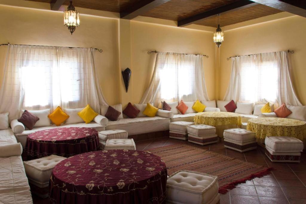 Click Excursions Tafraoute Hotel Taddart Bagian luar foto