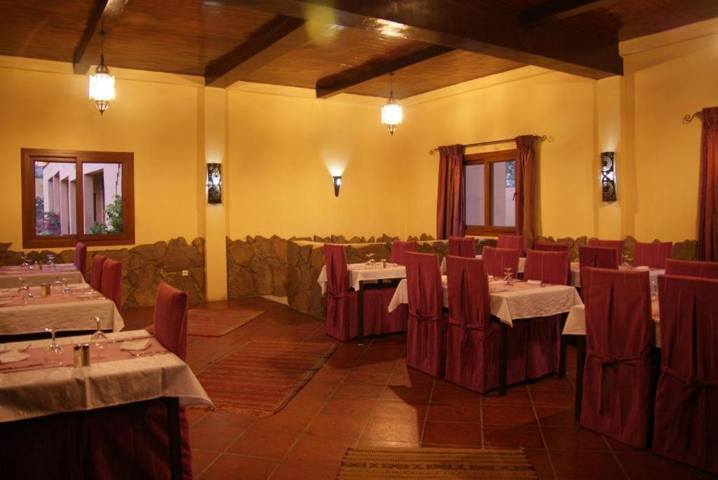 Click Excursions Tafraoute Hotel Taddart Bagian luar foto